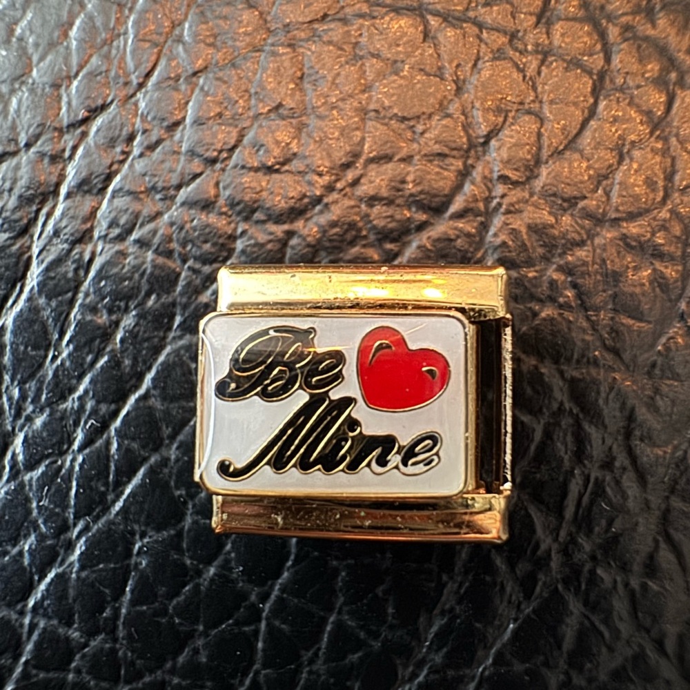 Italian Charm Link – “Be Mine” with Red Heart, Gold-Tone